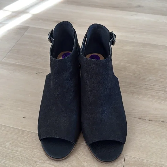 Elegant Black Women's Peep-Toe Shoes** Lucky Brand Size 8 1/2 - Picture 2 of 7